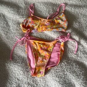 This is a bikini swimsuit set from target!